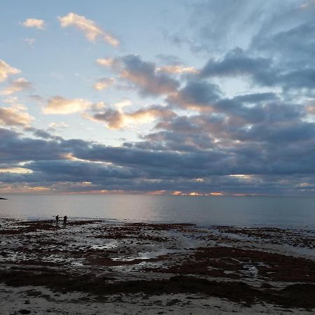 Ker Roy 500M De La Plage Sarzeau Bagian luar foto