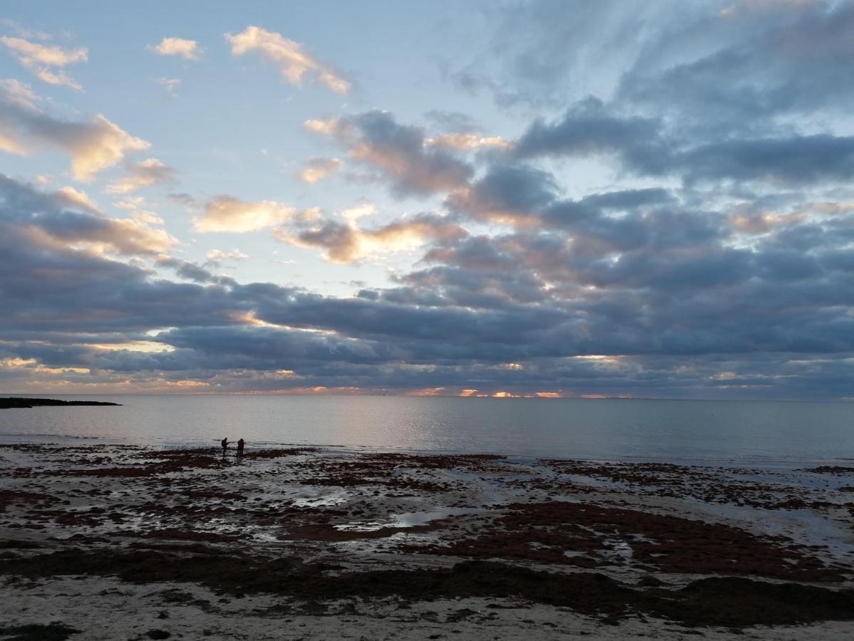 Ker Roy 500M De La Plage Sarzeau Bagian luar foto